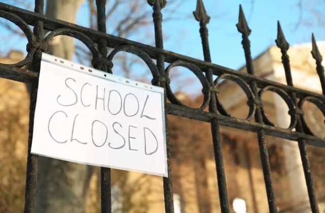 2025_7image_14_00_439520562schoolclose